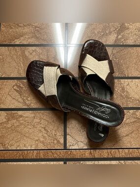 Donald J. Pliner Made in Italy Brown Embossed Leather & Canvas Slide Sandals 6.5